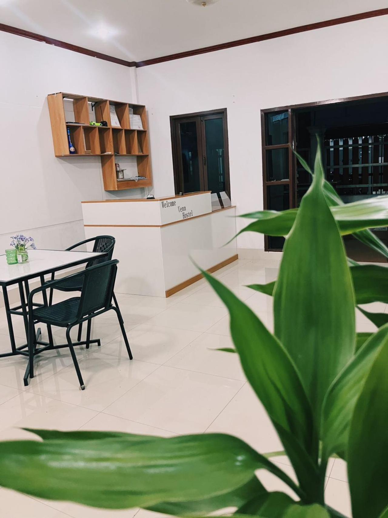 Venn Hostel Вьентьян Экстерьер фото