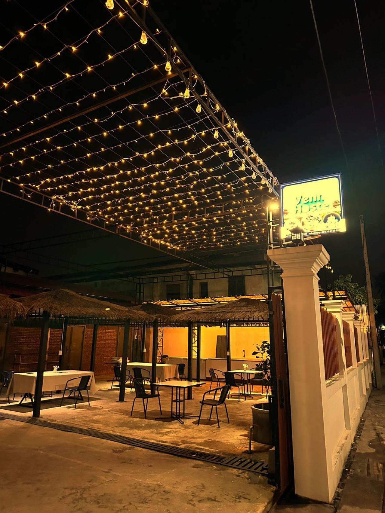 Venn Hostel Вьентьян Экстерьер фото