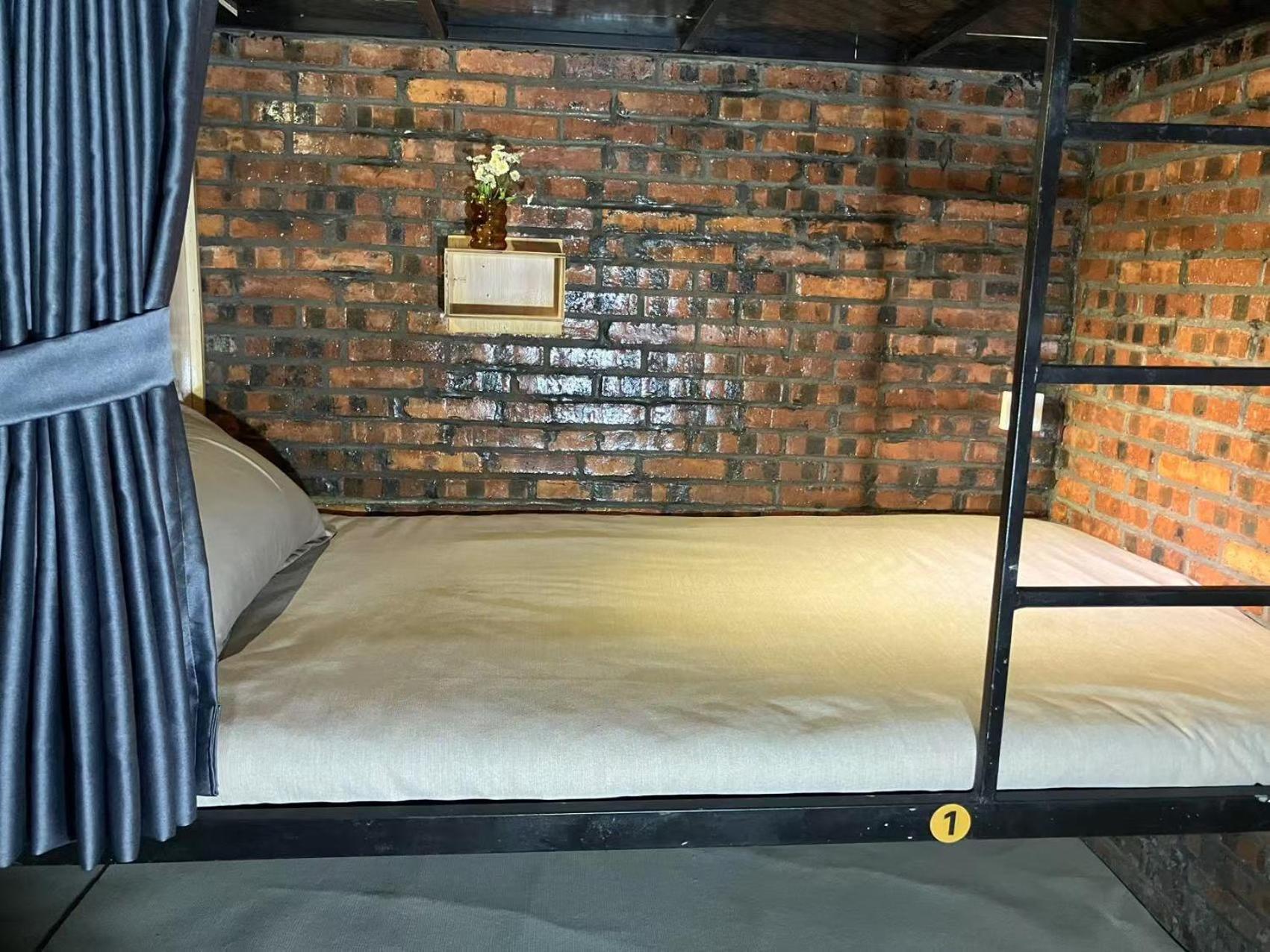Venn Hostel Вьентьян Экстерьер фото